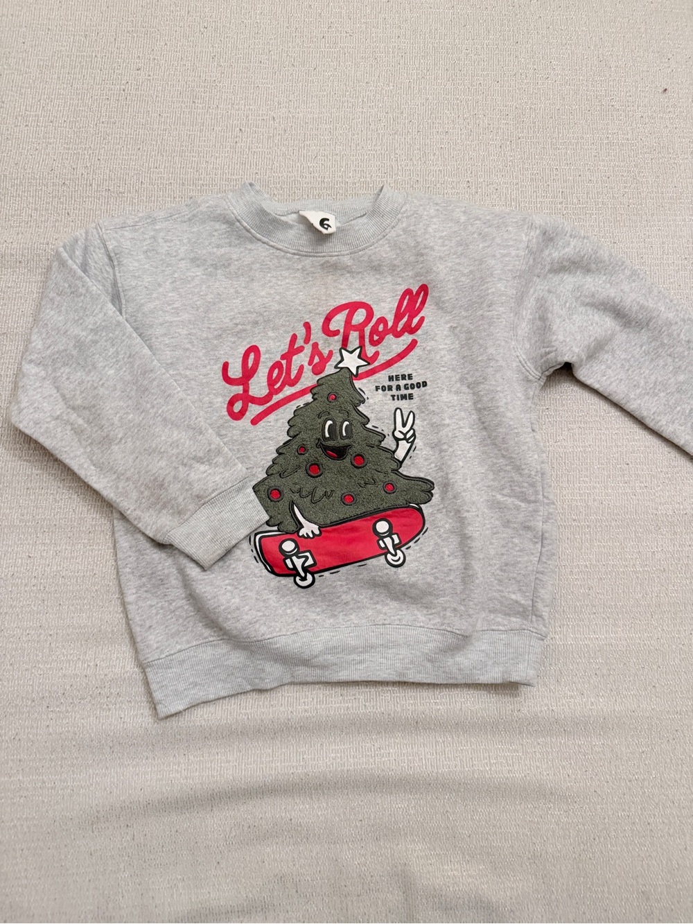 Cotton on Kids Gray 'Let's Roll' Sweatshirt with Red Skateboard Christmas